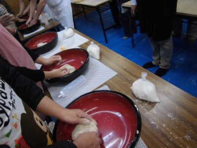 手打ちそば体験教室_H26.11.30.008.jpg