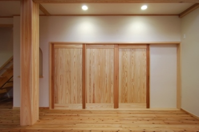 N様邸 大黒柱.02.jpg